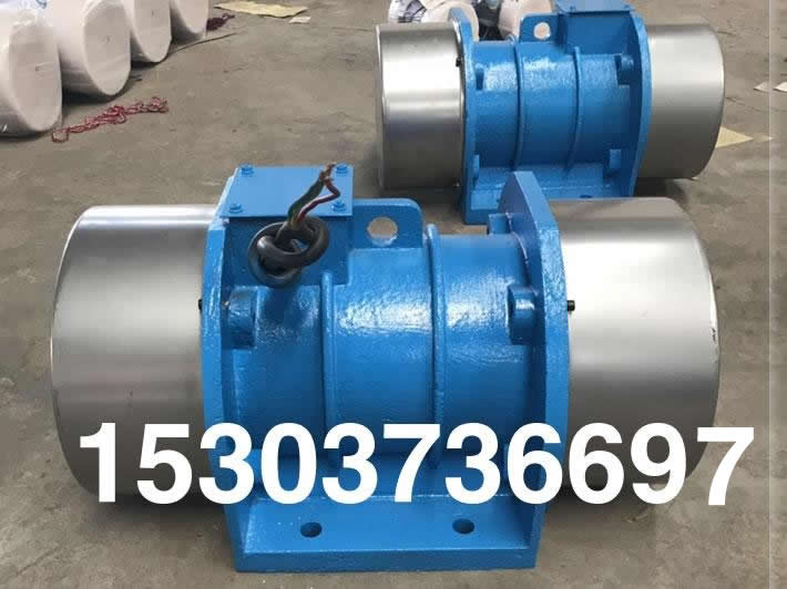 振動(dòng)電機(jī)_防爆振動(dòng)電機(jī)_倉(cāng)壁振動(dòng)器_振動(dòng)平臺(tái)_給料機(jī)_新鄉(xiāng)市宏達(dá)振動(dòng)設(shè)備有限責(zé)任公司
